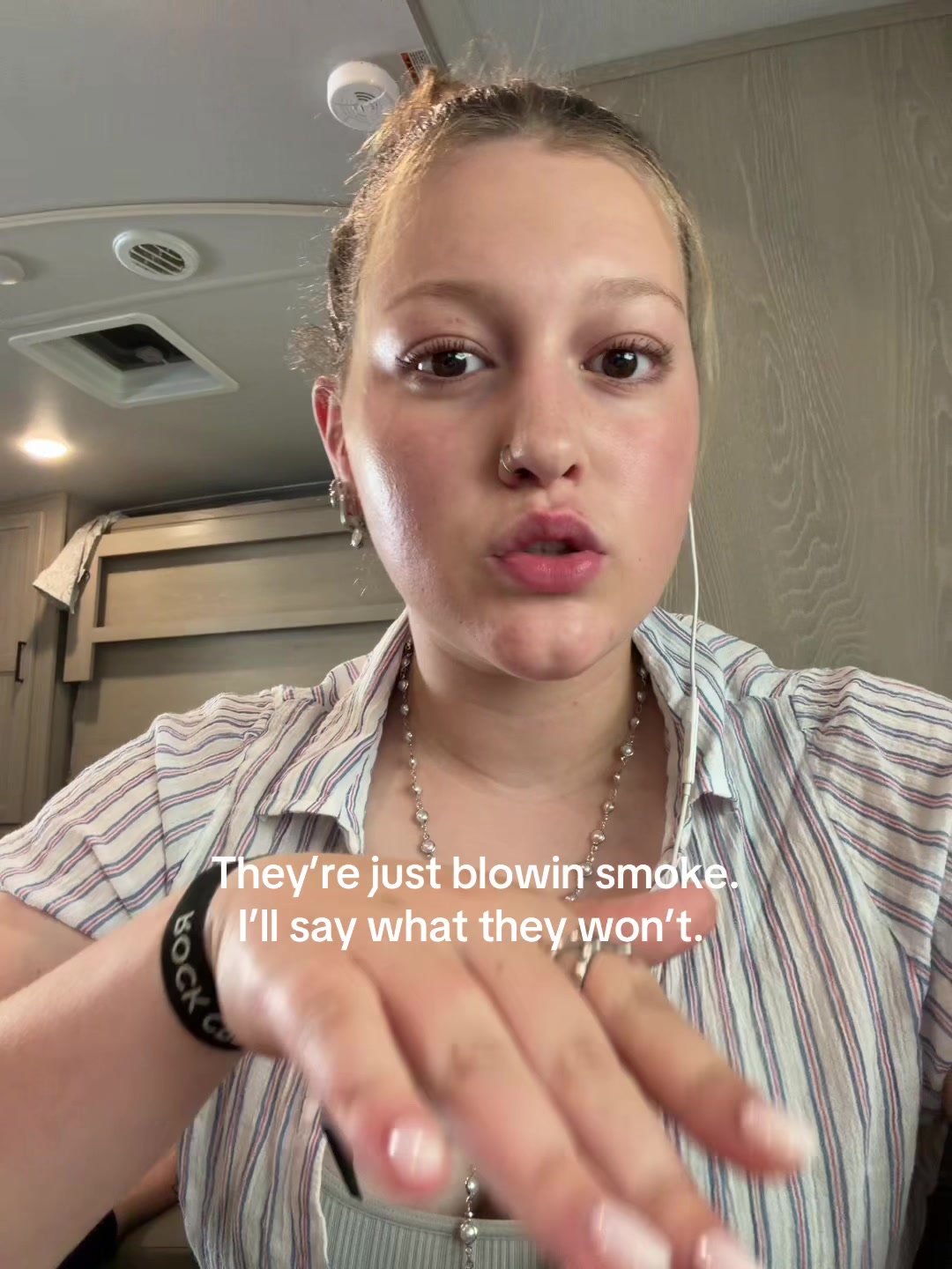 @🤷&zwj;♀️