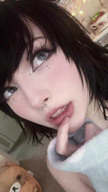 @elliibear