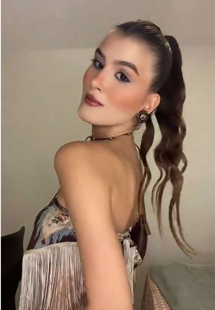 @Letícia Perin