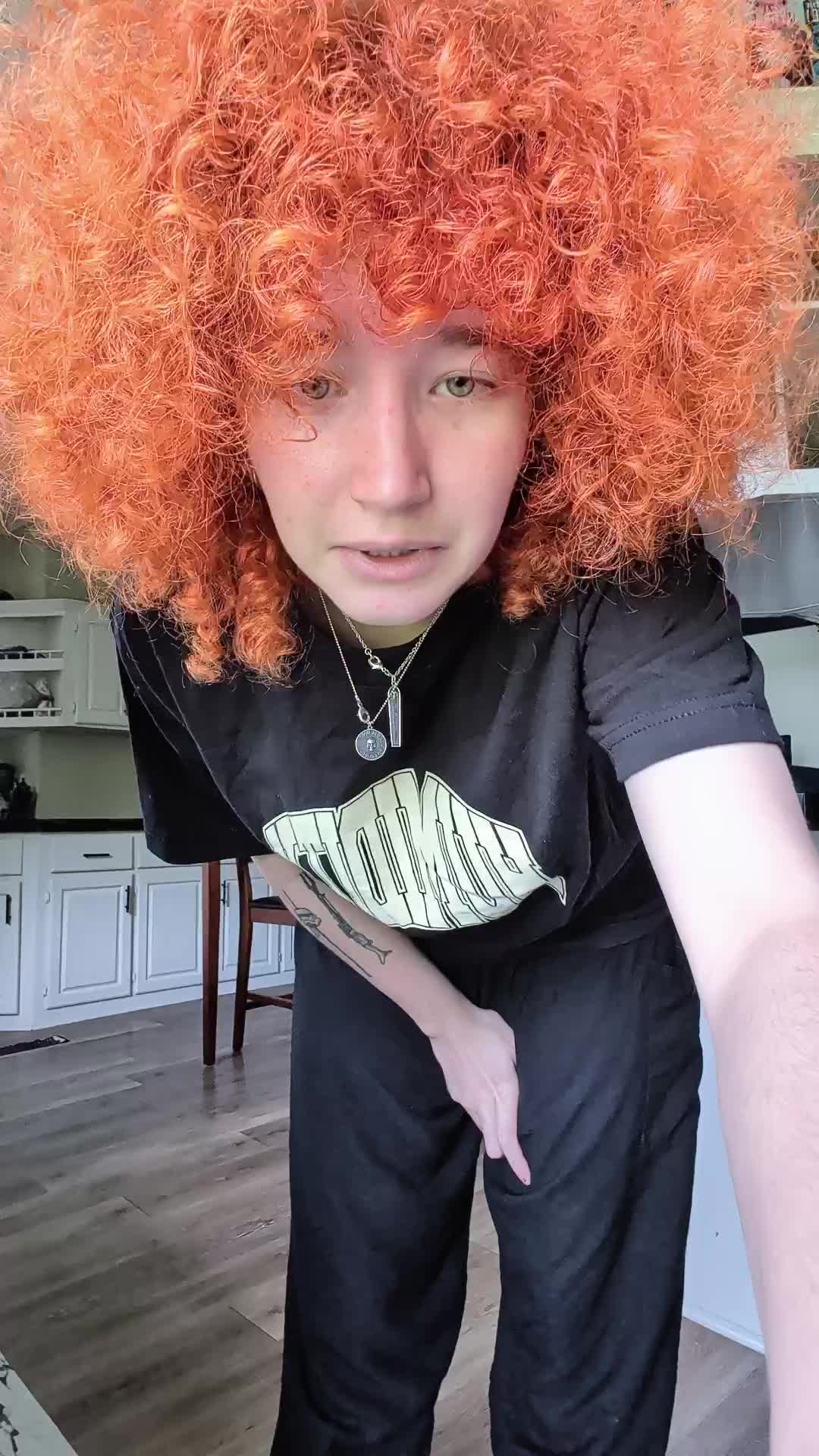 @🪦𝕷𝖊𝖊🪦