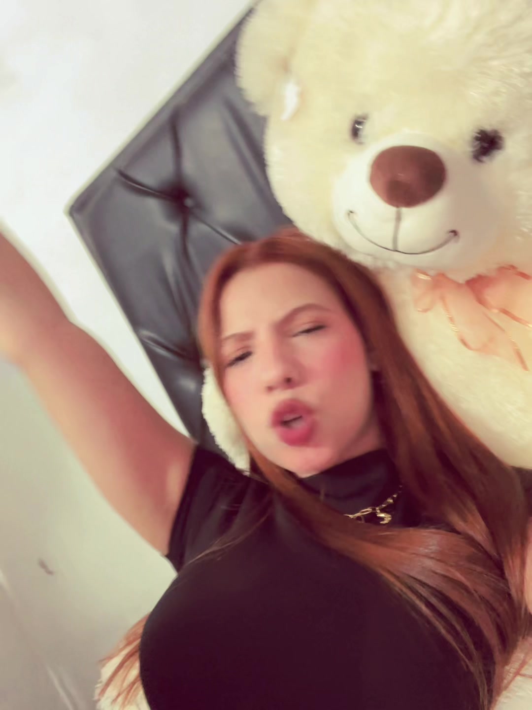 @angelabag18