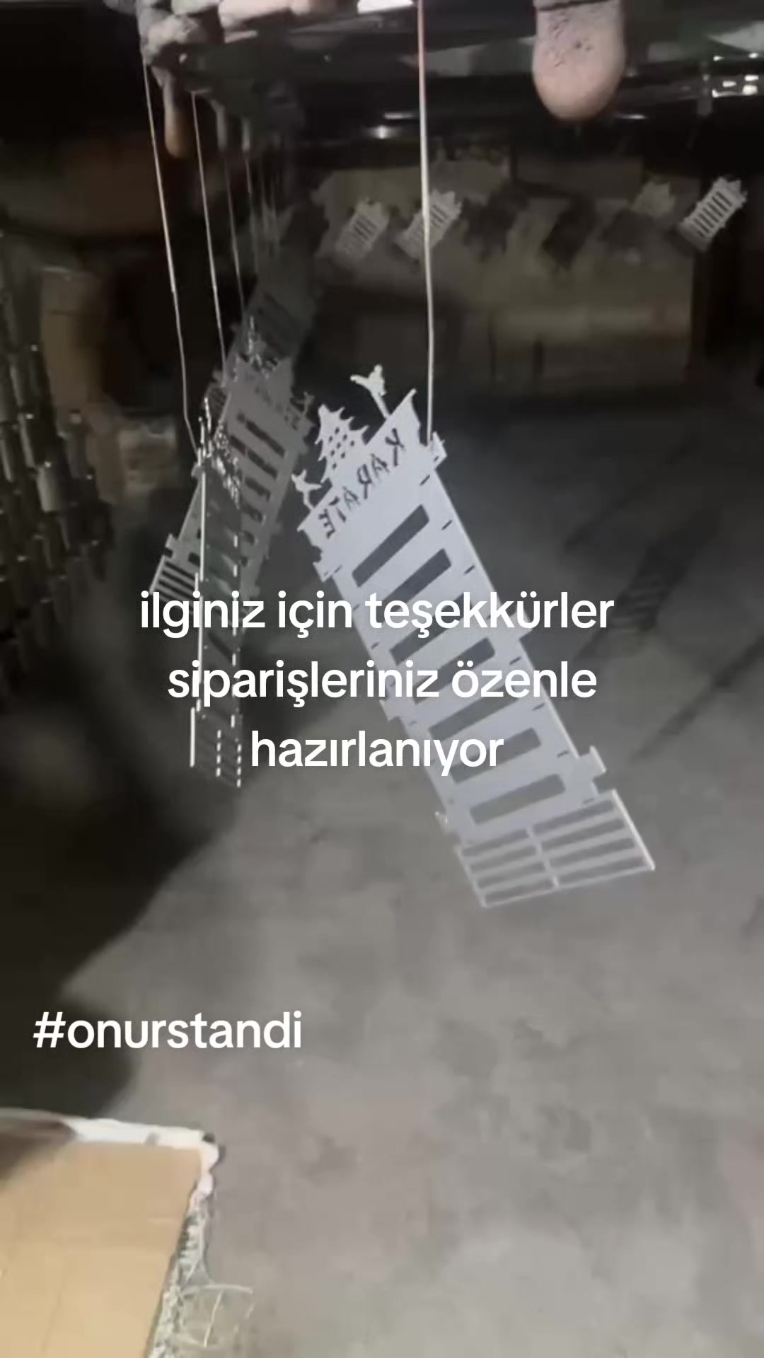 @Onur Standı ve Madalya Askısı