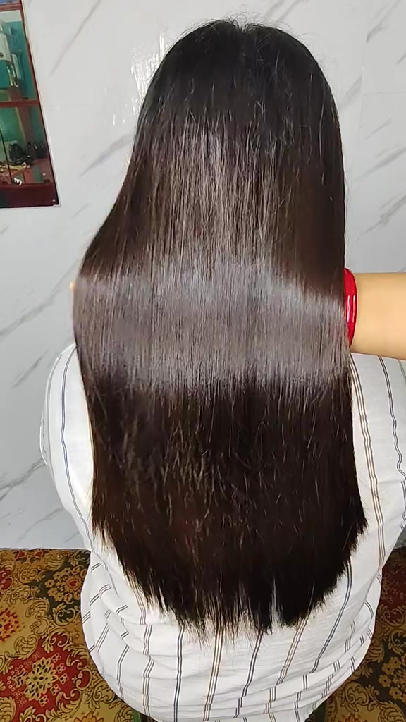 @makeoverbyMonika