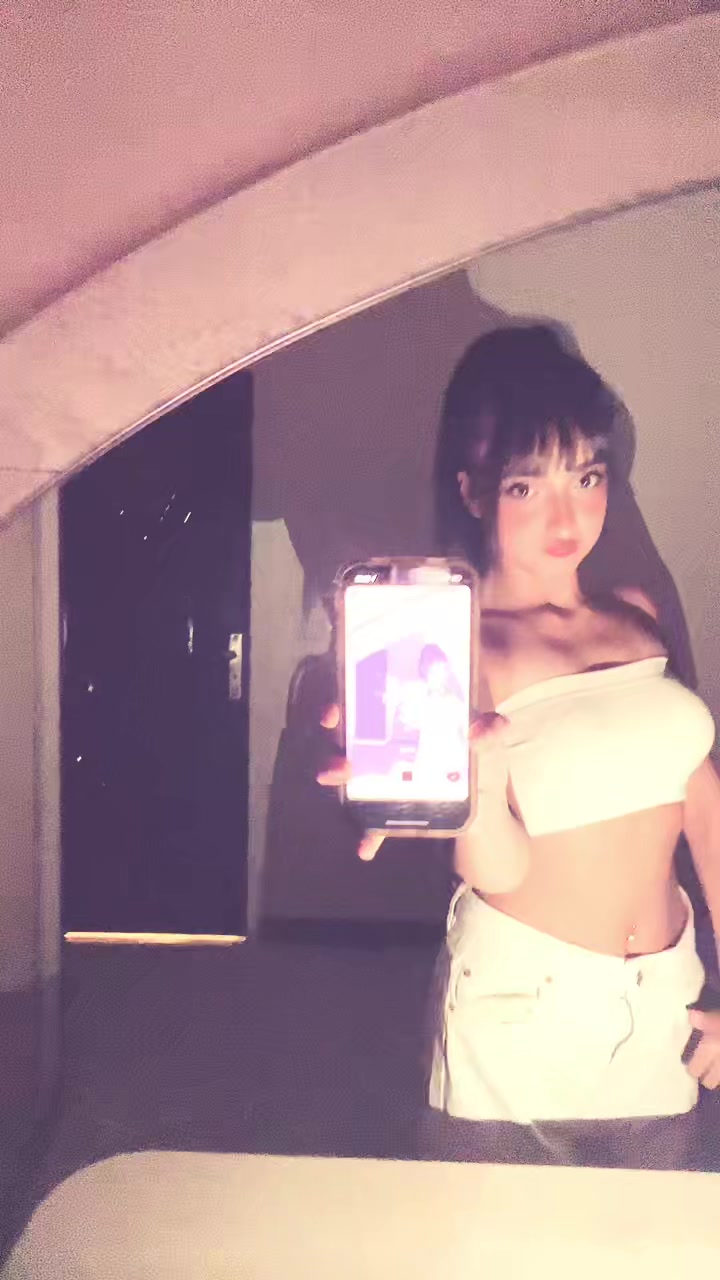@🐚