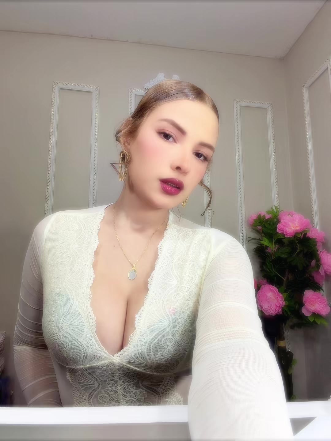 @🎀𝓔𝓿𝓮𝓵𝔂𝓷 . 𝓜🐬