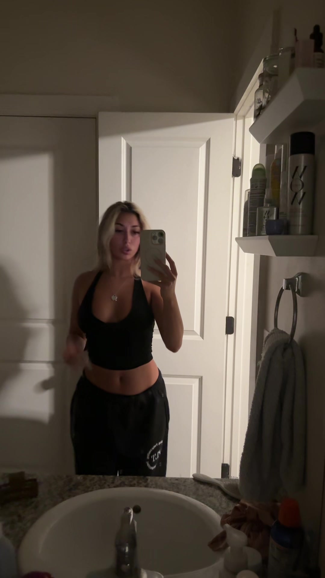 @Layla🤍