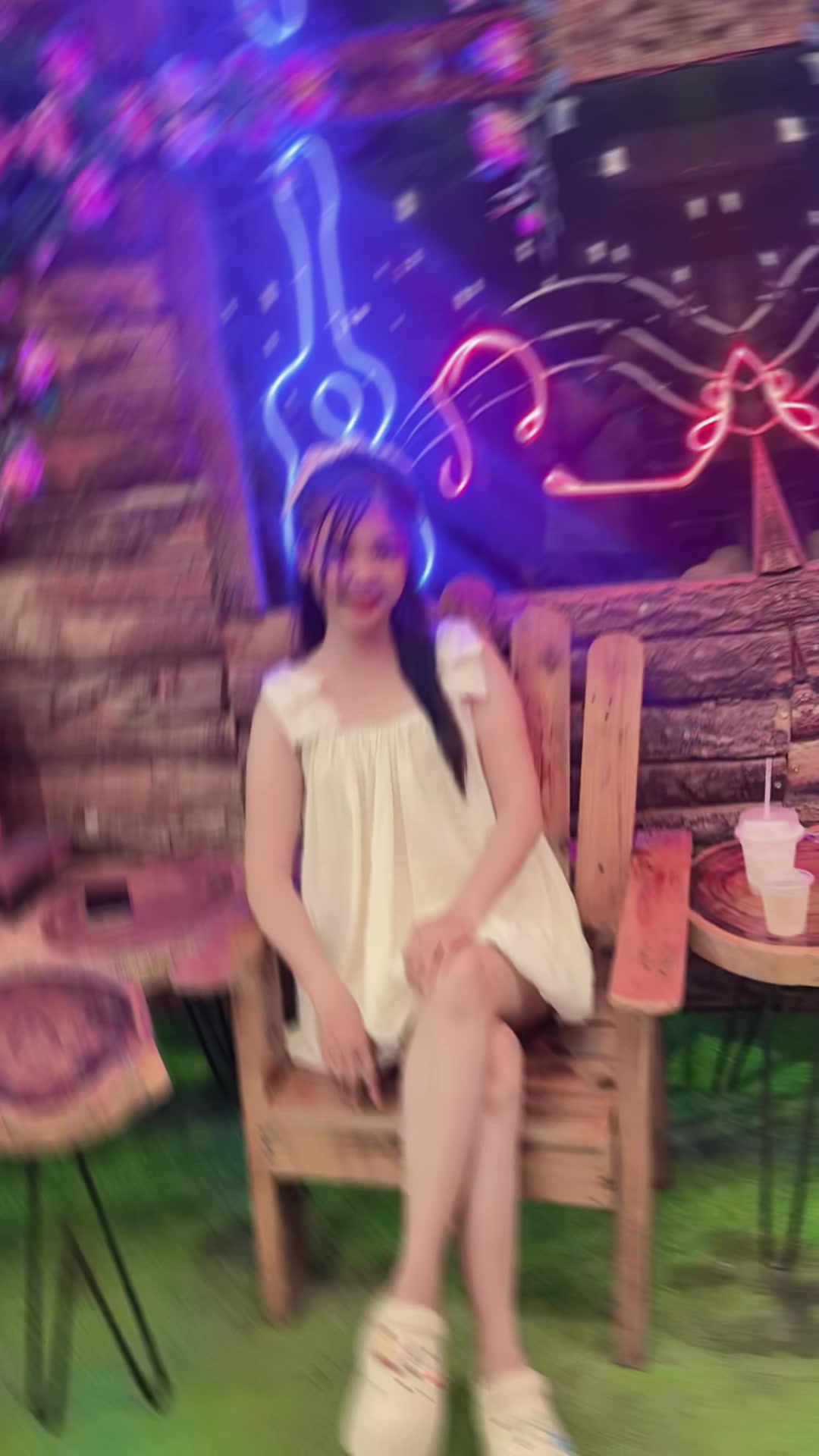 @💕Nga💕 bán hàng rong💕