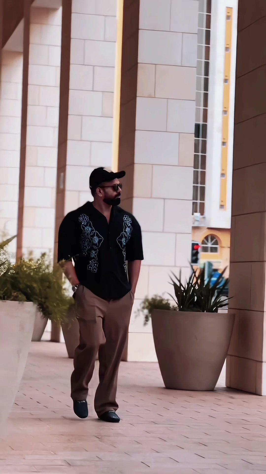 @👑തൊപ്പിക്കാരൻ👑