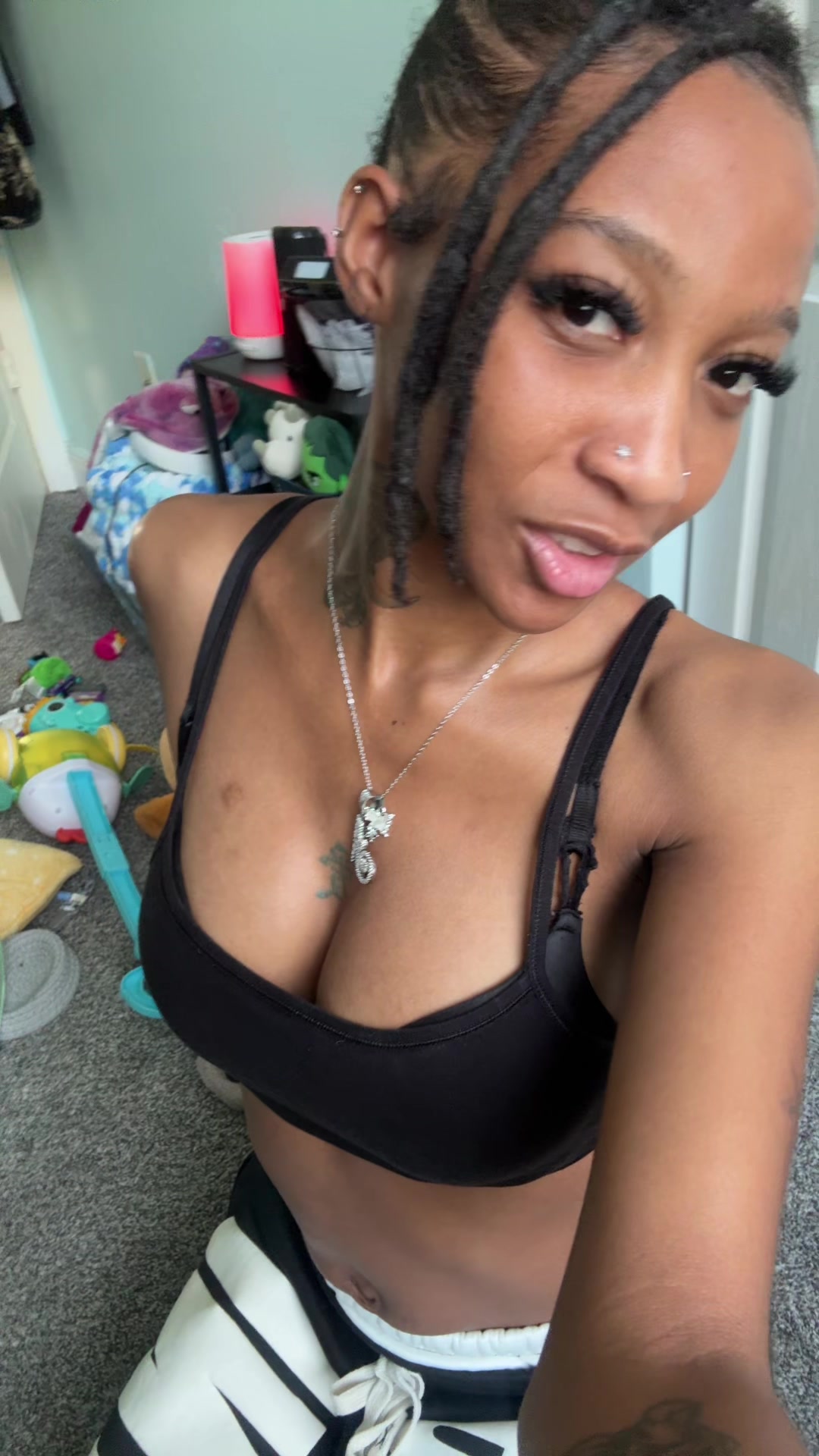@AlyssaInWonderland