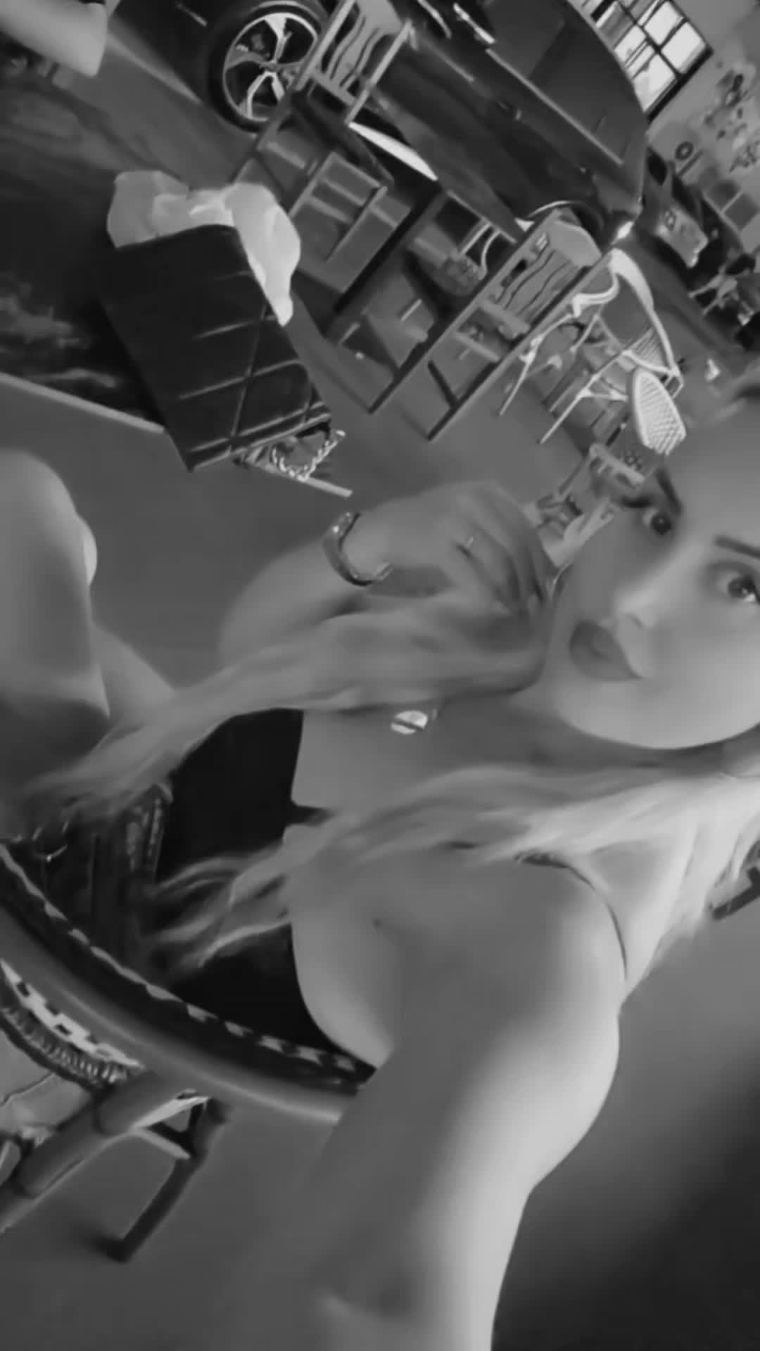 @klaudja