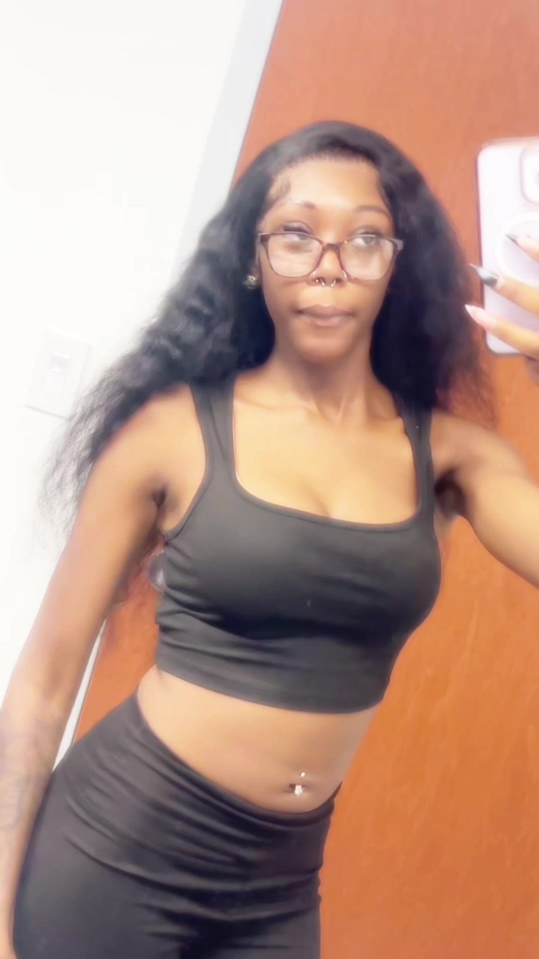 @thatsexyleogirl_