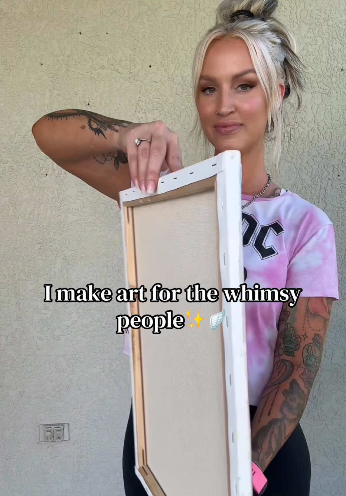 @tiffanylatelyyy