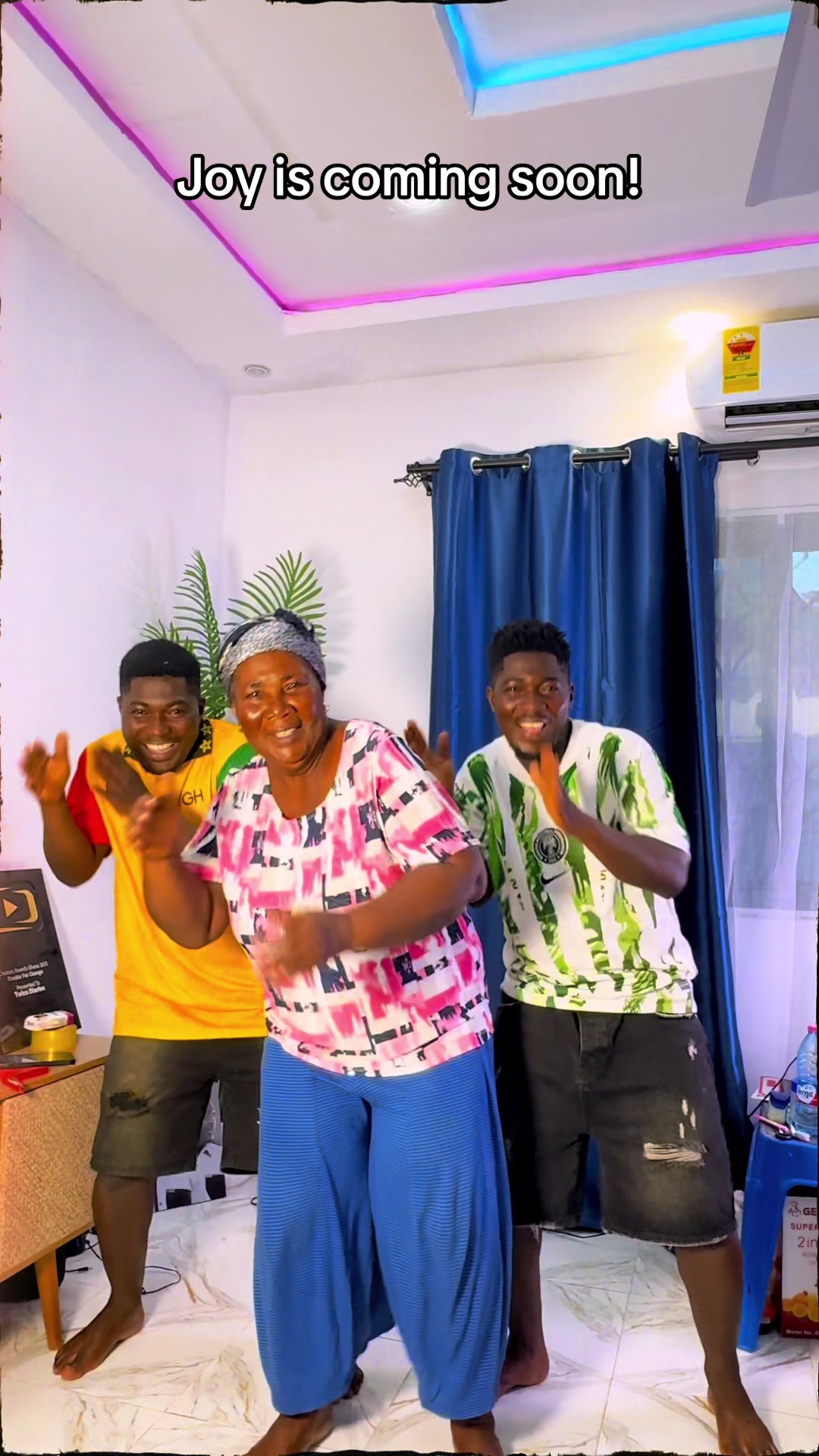 @Twins Diaries 🇬🇭
