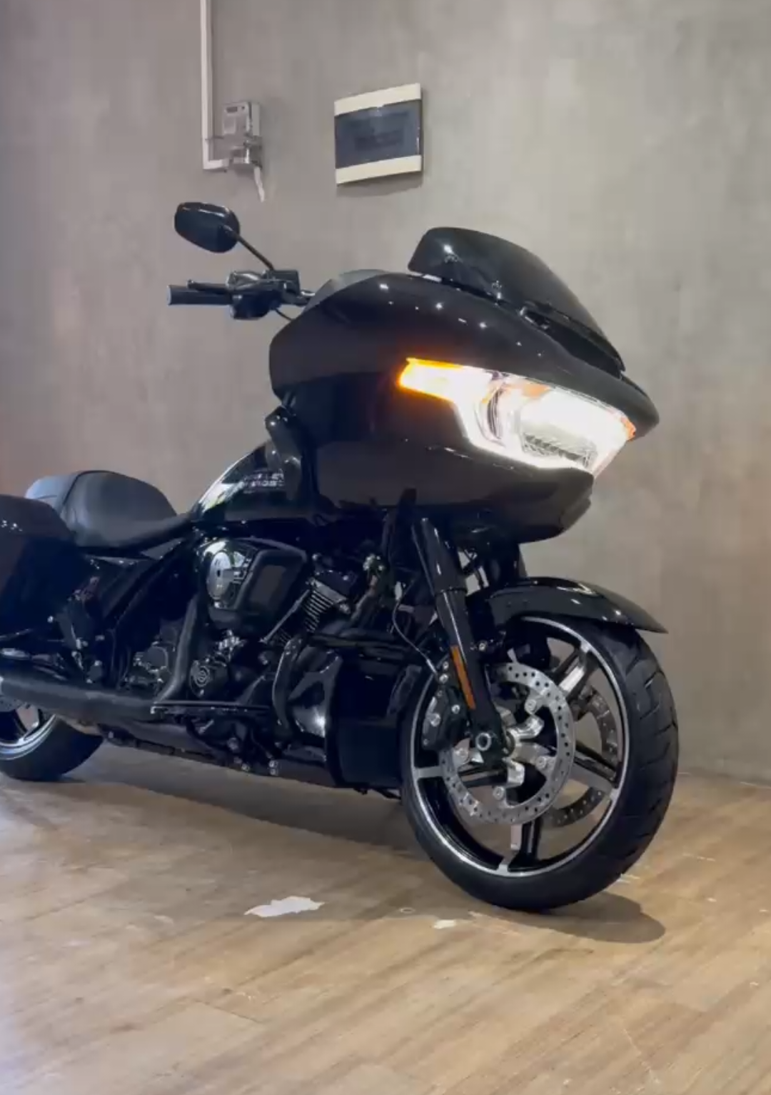 @99bigbike_garage
