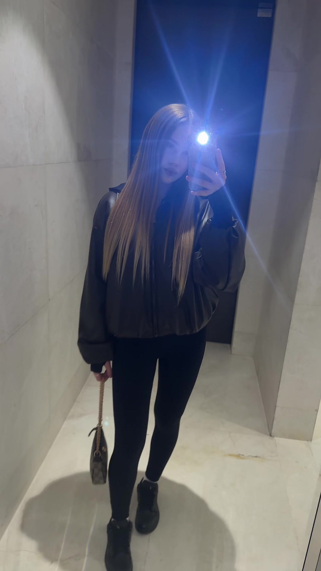 @lizaassv