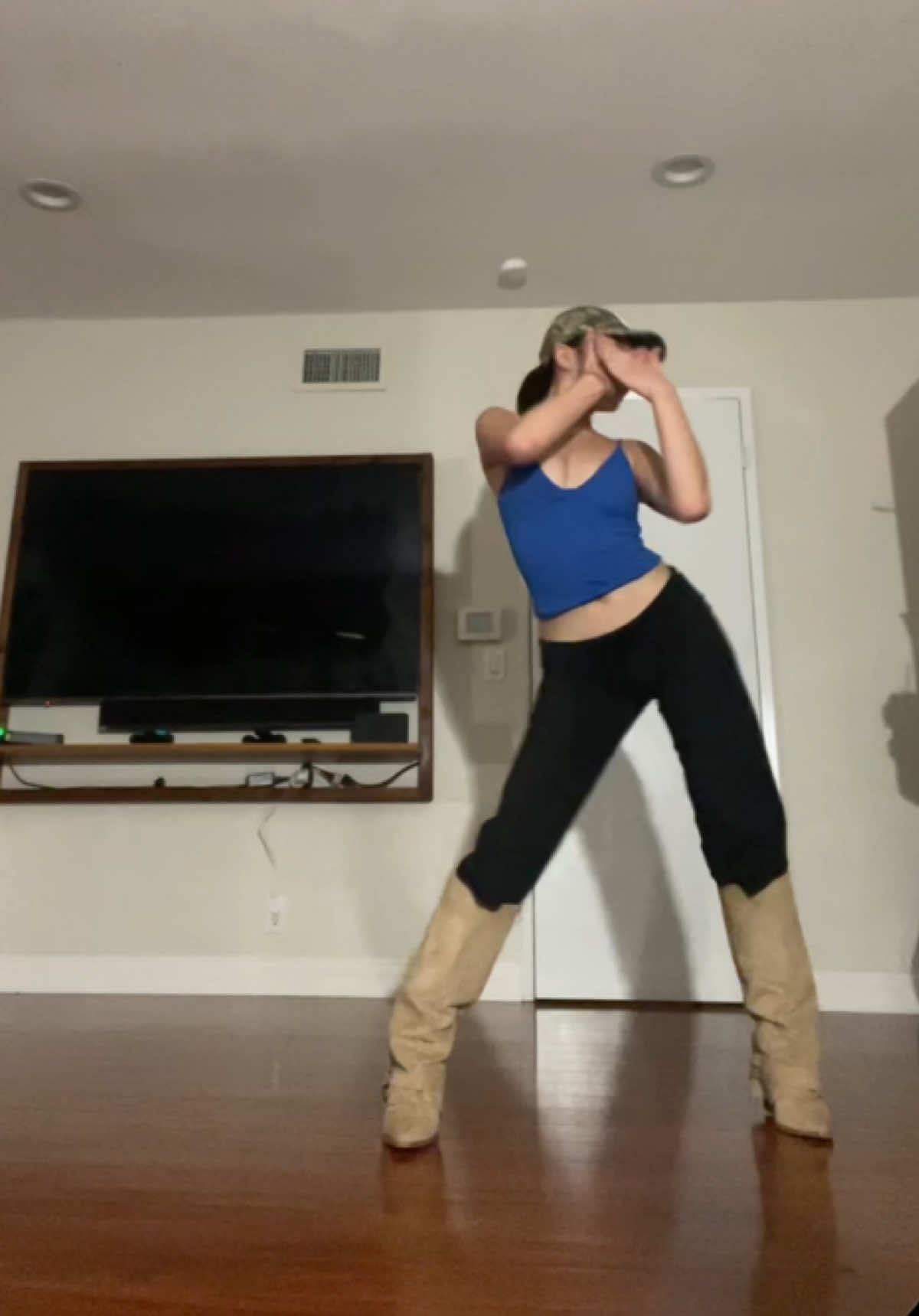 @socalhelena