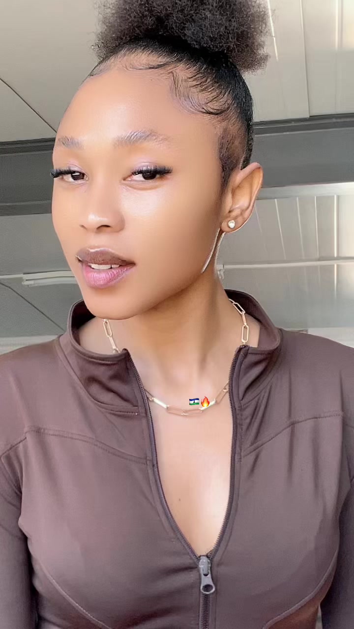 @tshidylekhanya🇱🇸