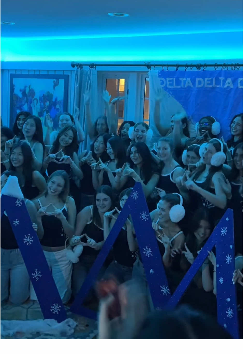 @nu_tridelta