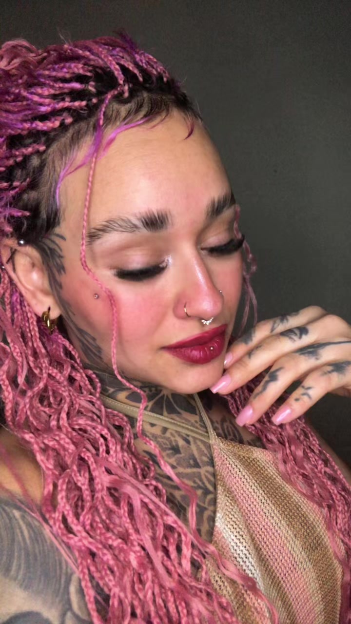 @𝕭𝖊𝖑𝖊𝖓 𝕽𝖔𝖒𝖊𝖗𝖔