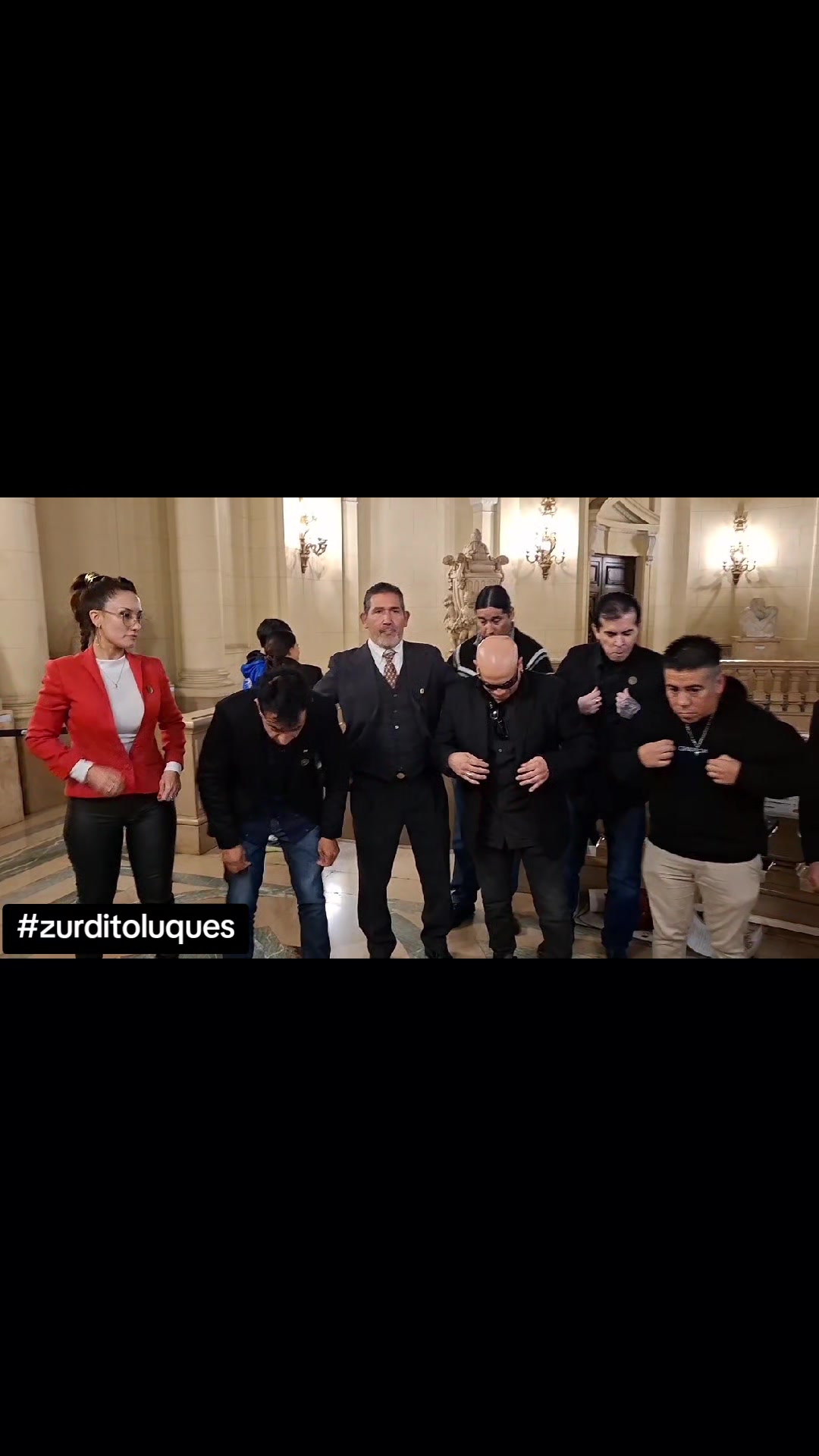 @Zurdito Luques