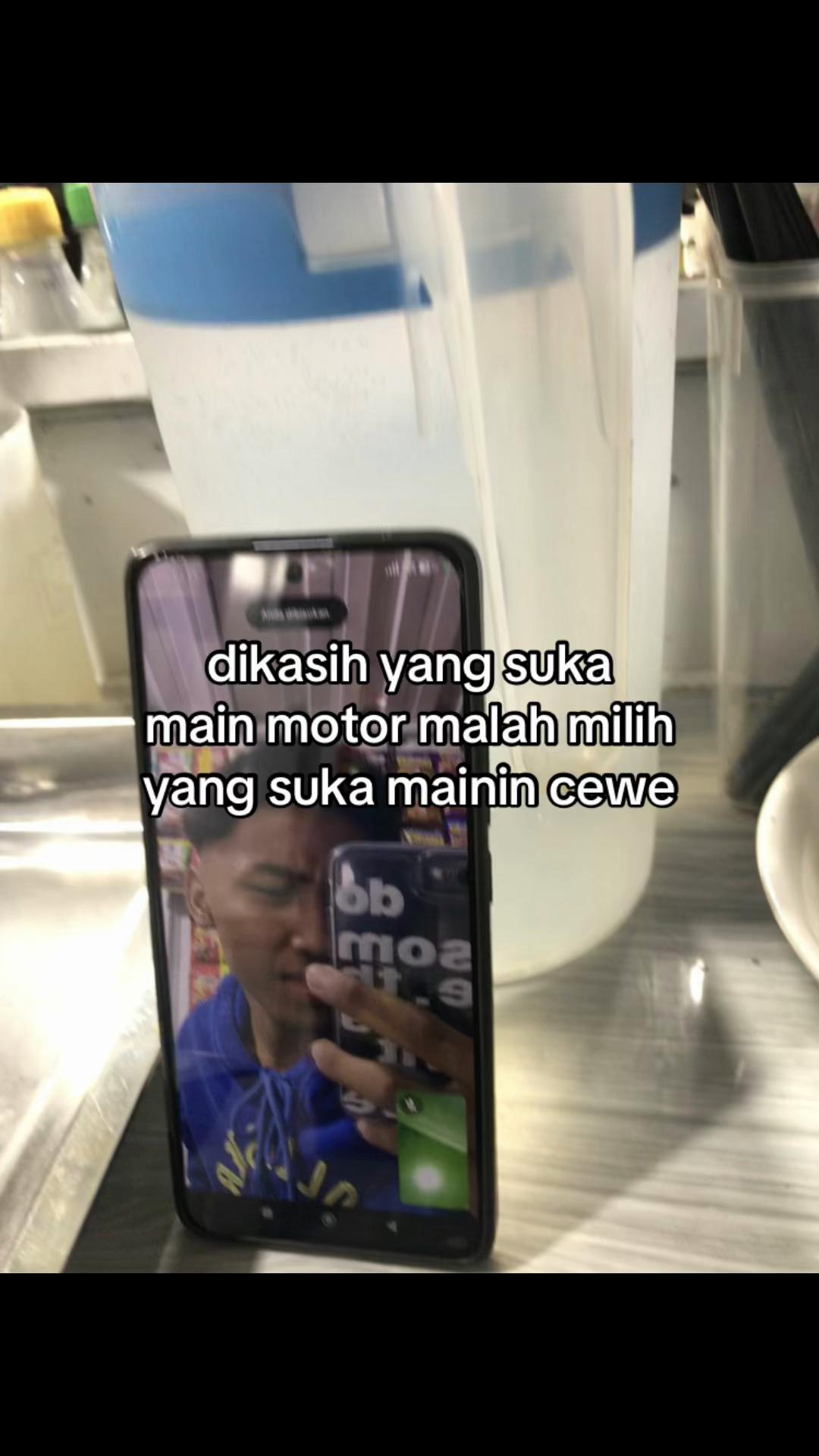 @Aboyy