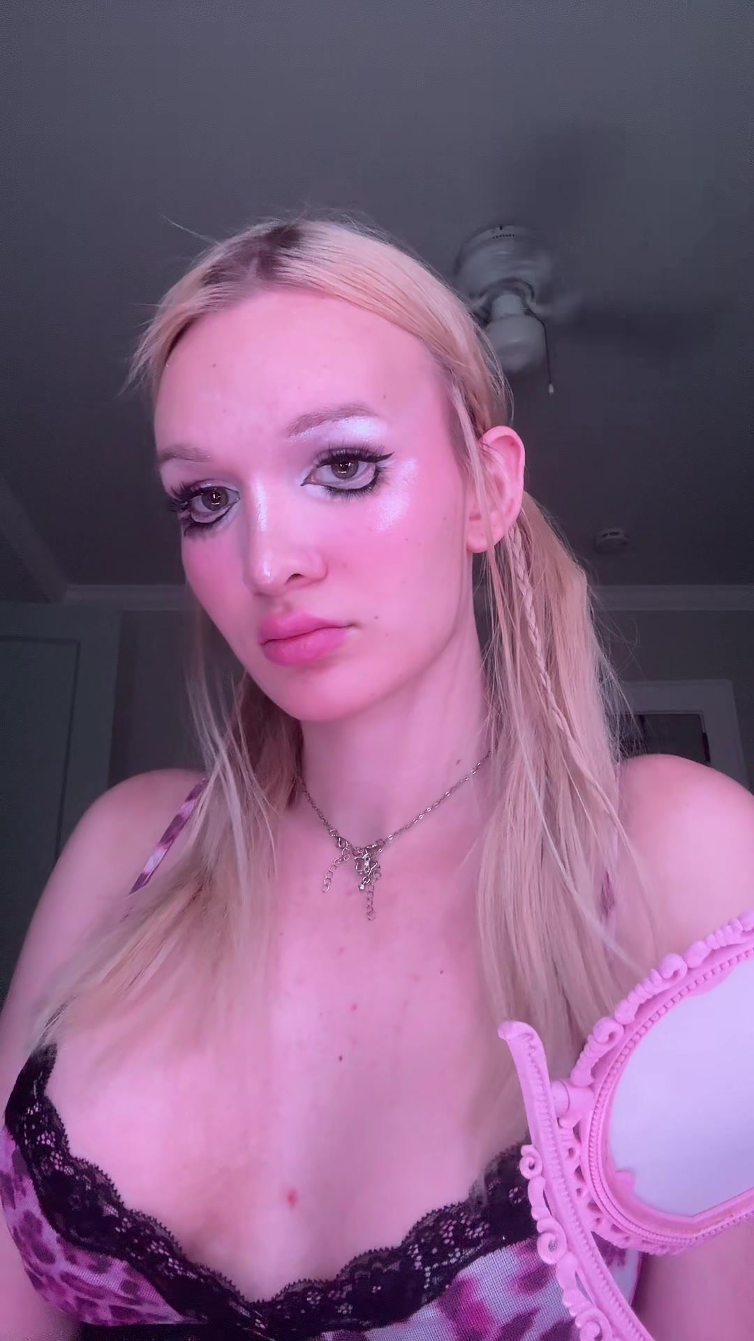 @Akaeli