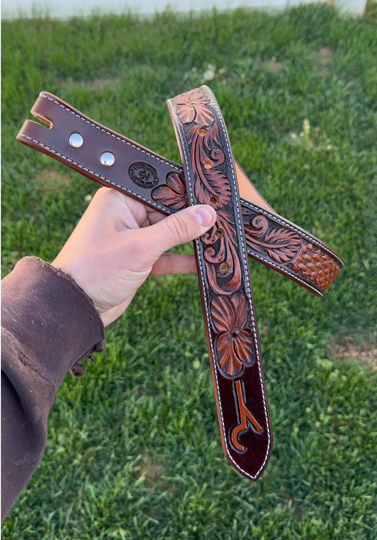 @cnewts_custom_leather