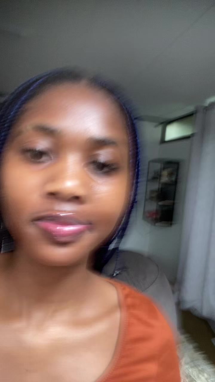 @evelinekaphe