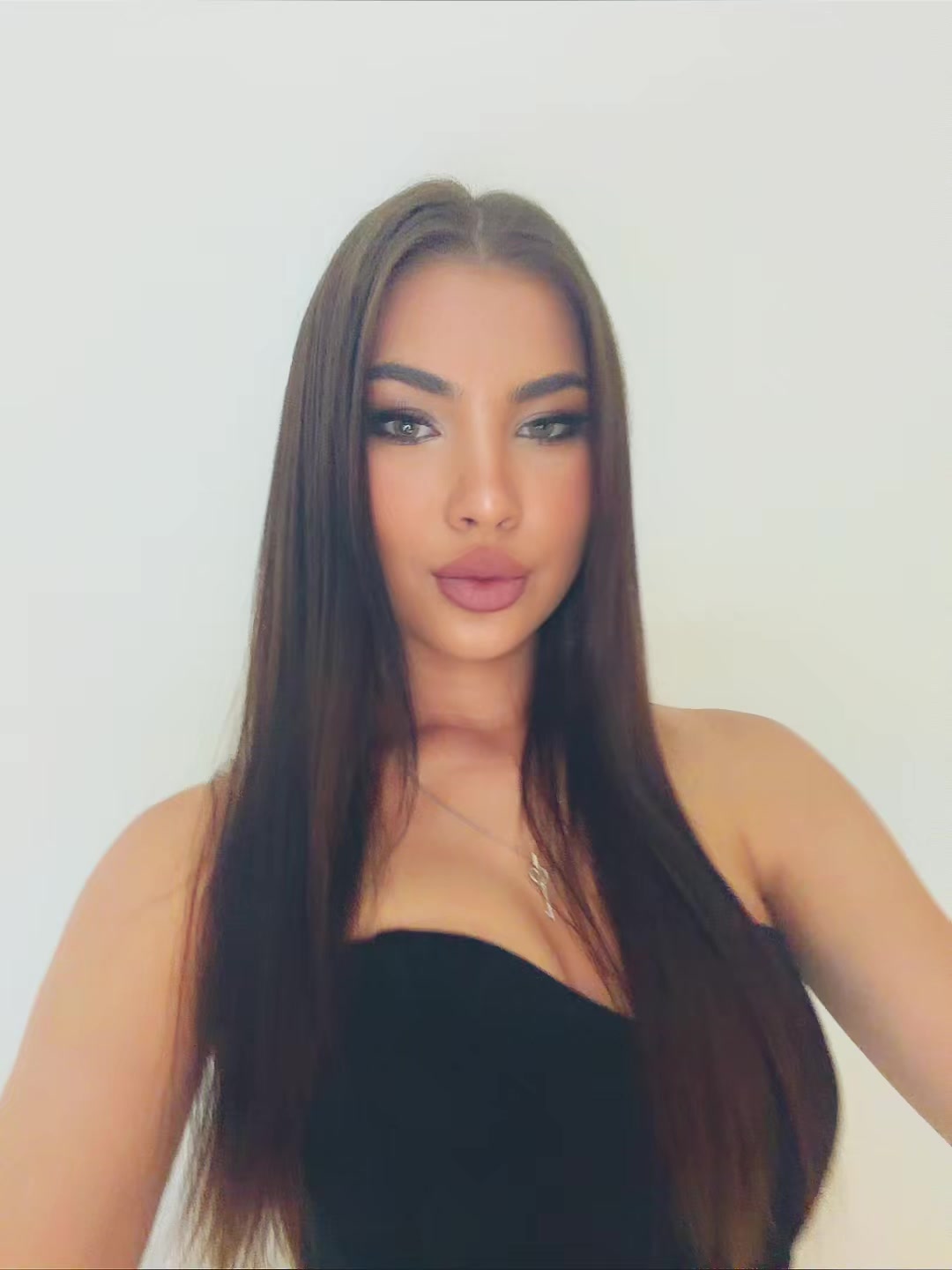 @milana