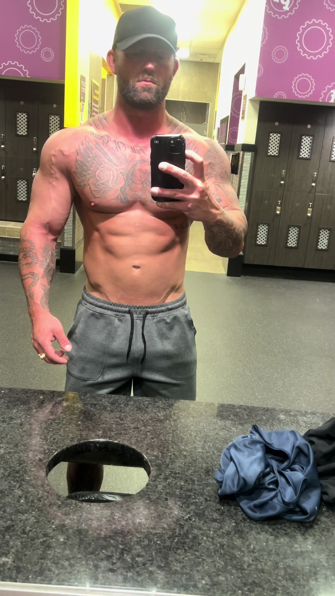 @richieswollerton