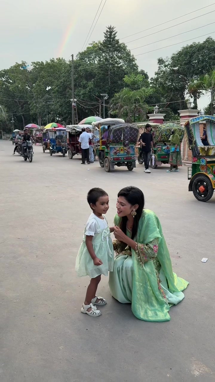 @👩🎓⚖️Arshi +(আরু)⚖️🎓