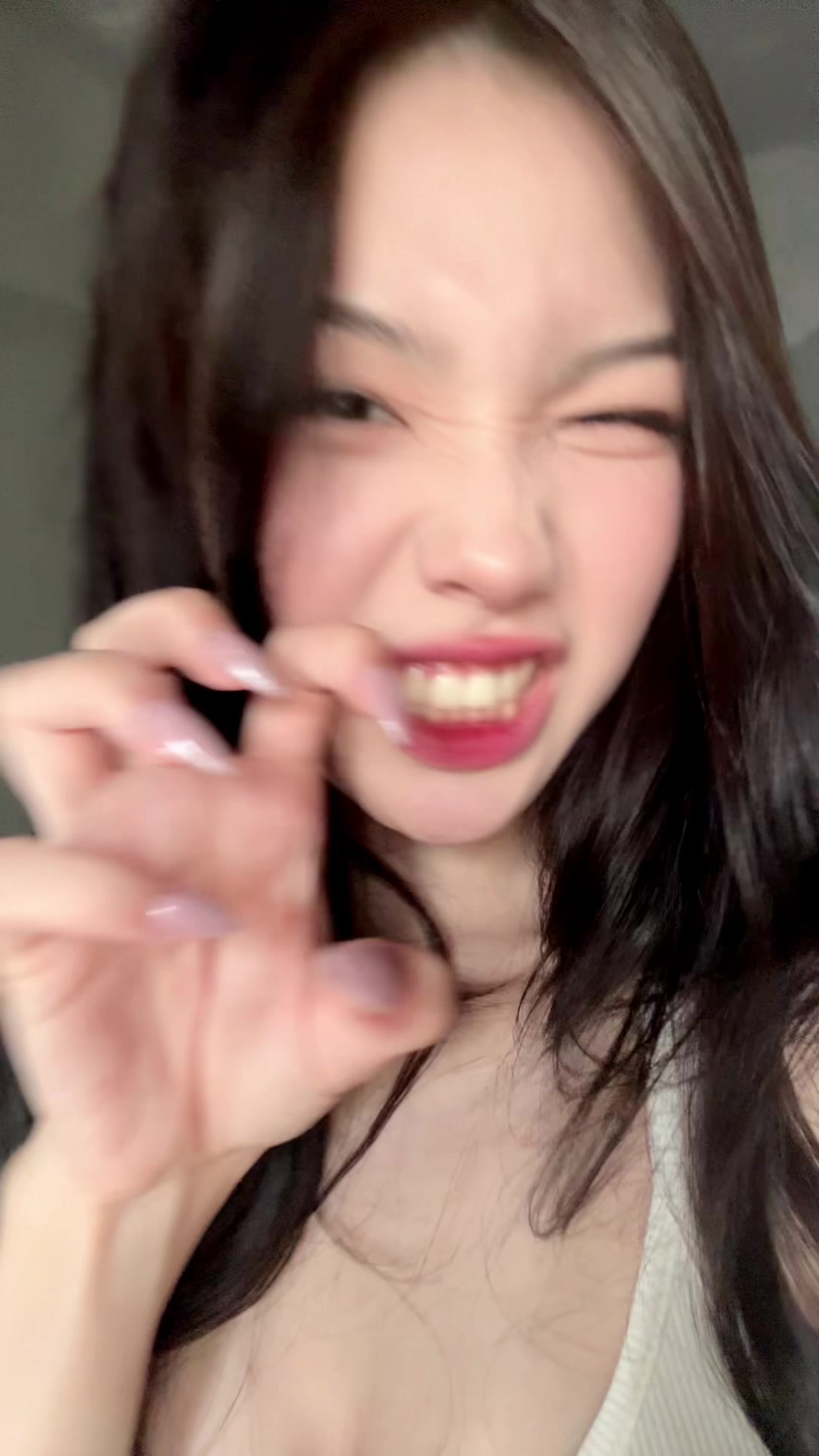 @2,184.8<33