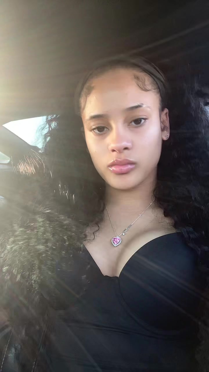 @Khaarrii