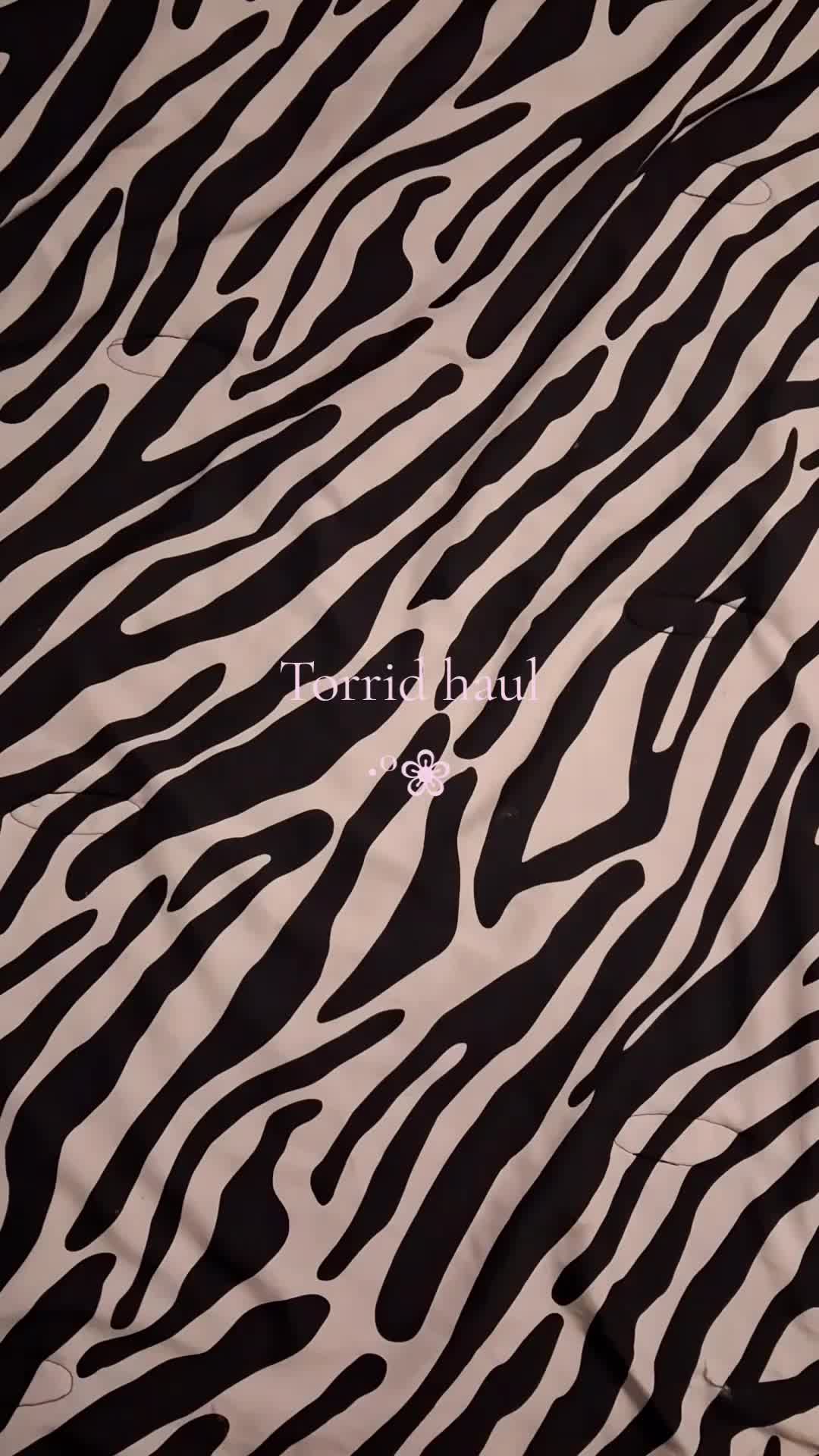 @Becca .ೃ࿔*