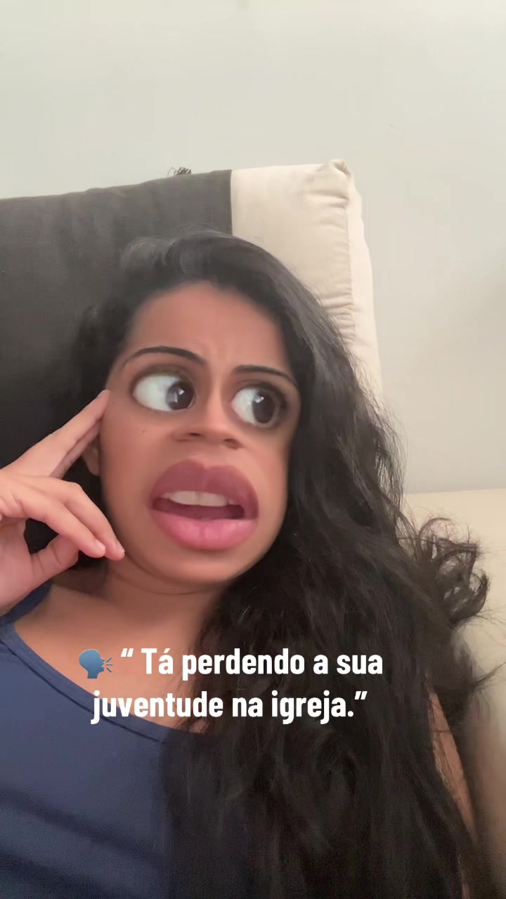 @Vitória Vivian ✨