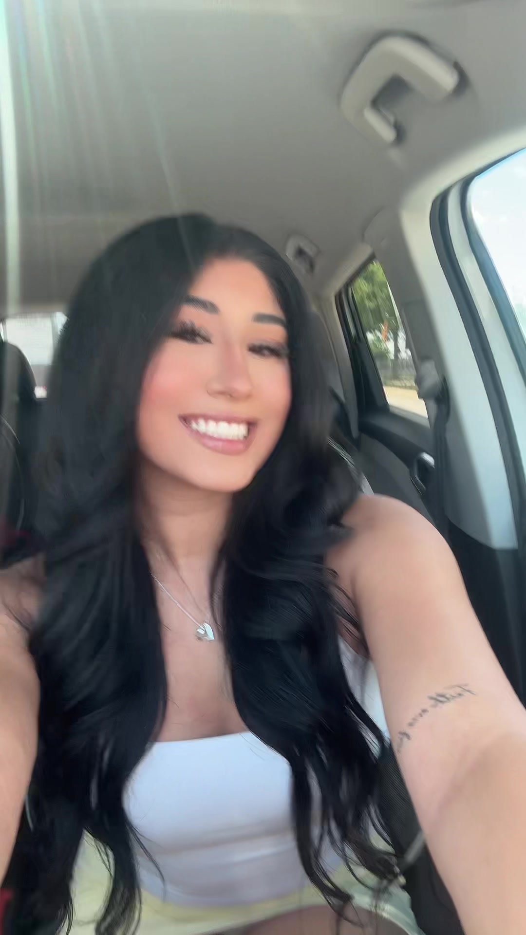@Nayeli