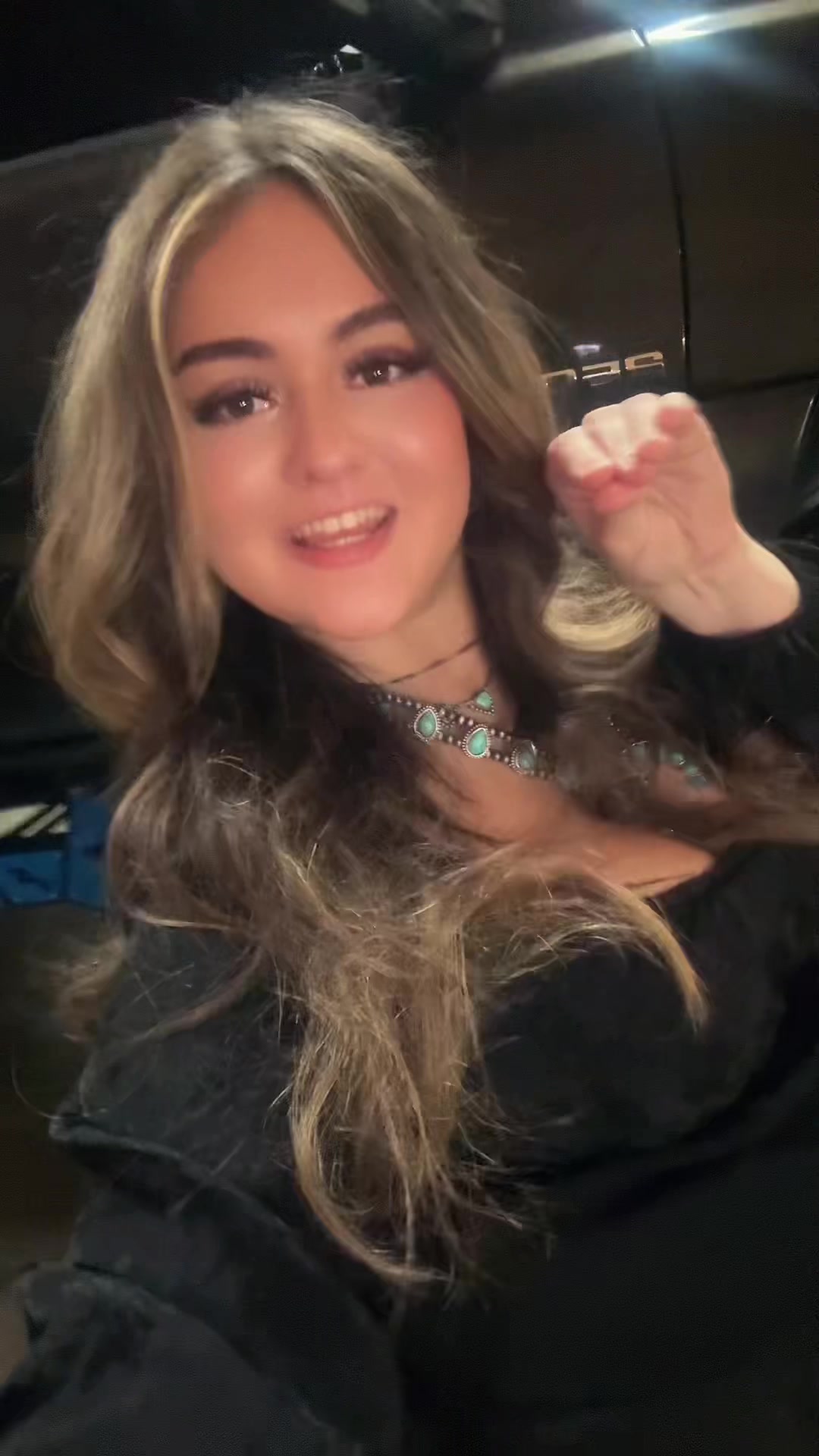 @ella ⚡️🪶