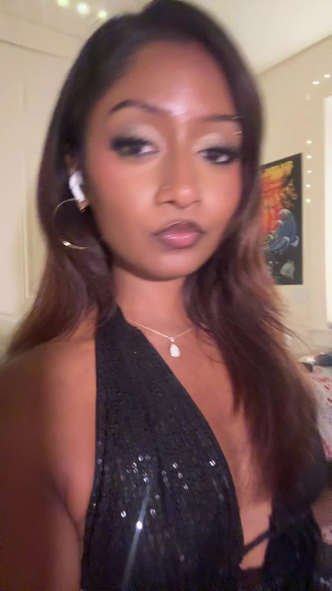 @️