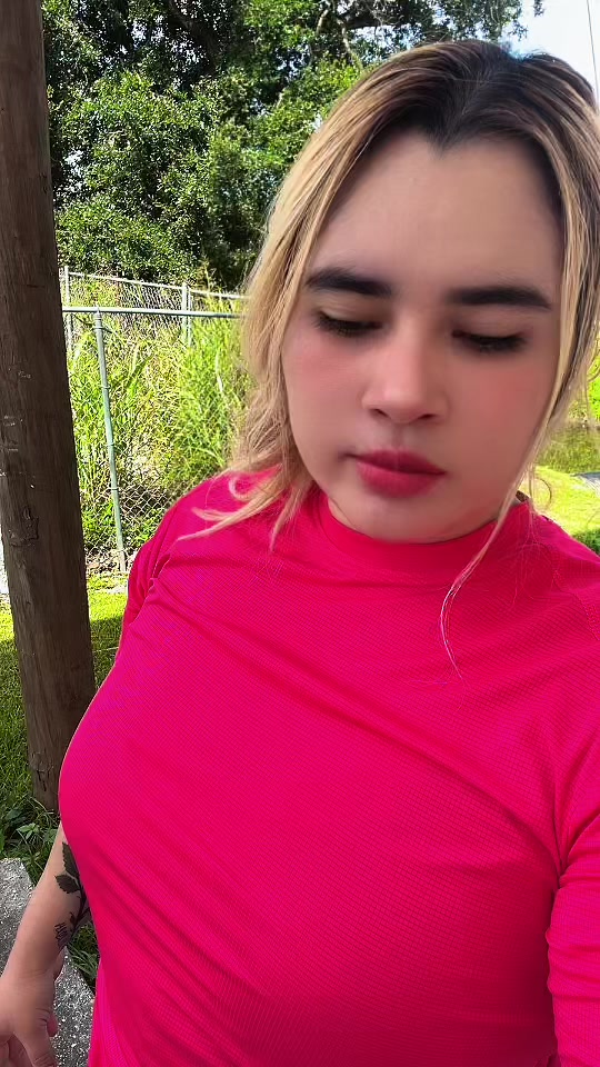 @Mely ✨✨🎀🎀🍒🍒
