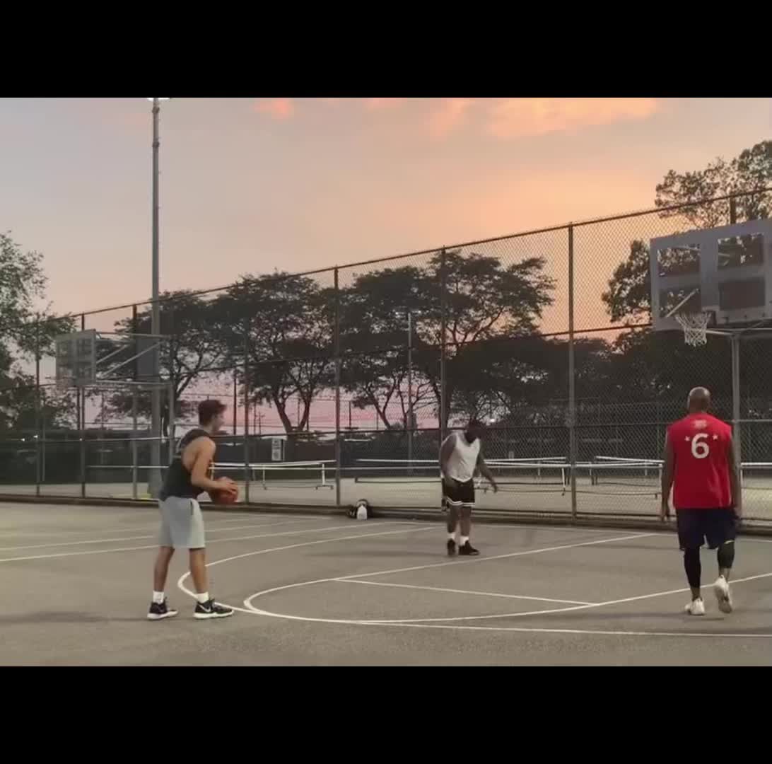 @nickybombz