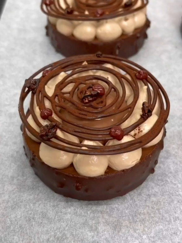 @Kacem-Pastry🥀