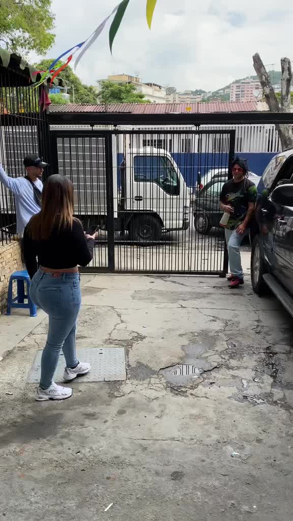 @YANITZAAA 🥭