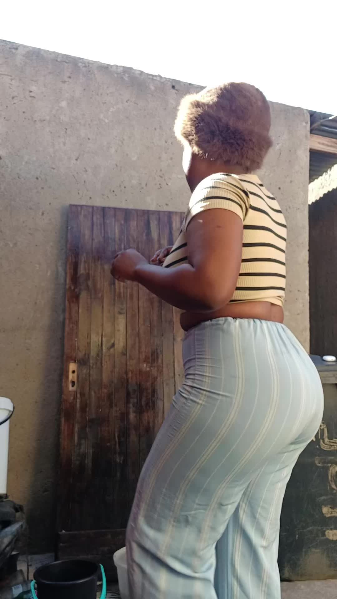 @Rhulani221