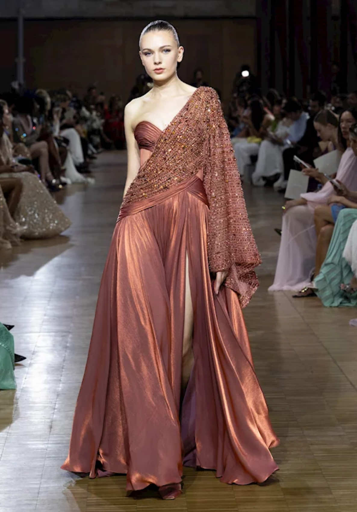 @𝐂𝐎𝐔𝐓𝐔𝐑𝐄 𝐃𝐄𝐒𝐈𝐆𝐍𝐒