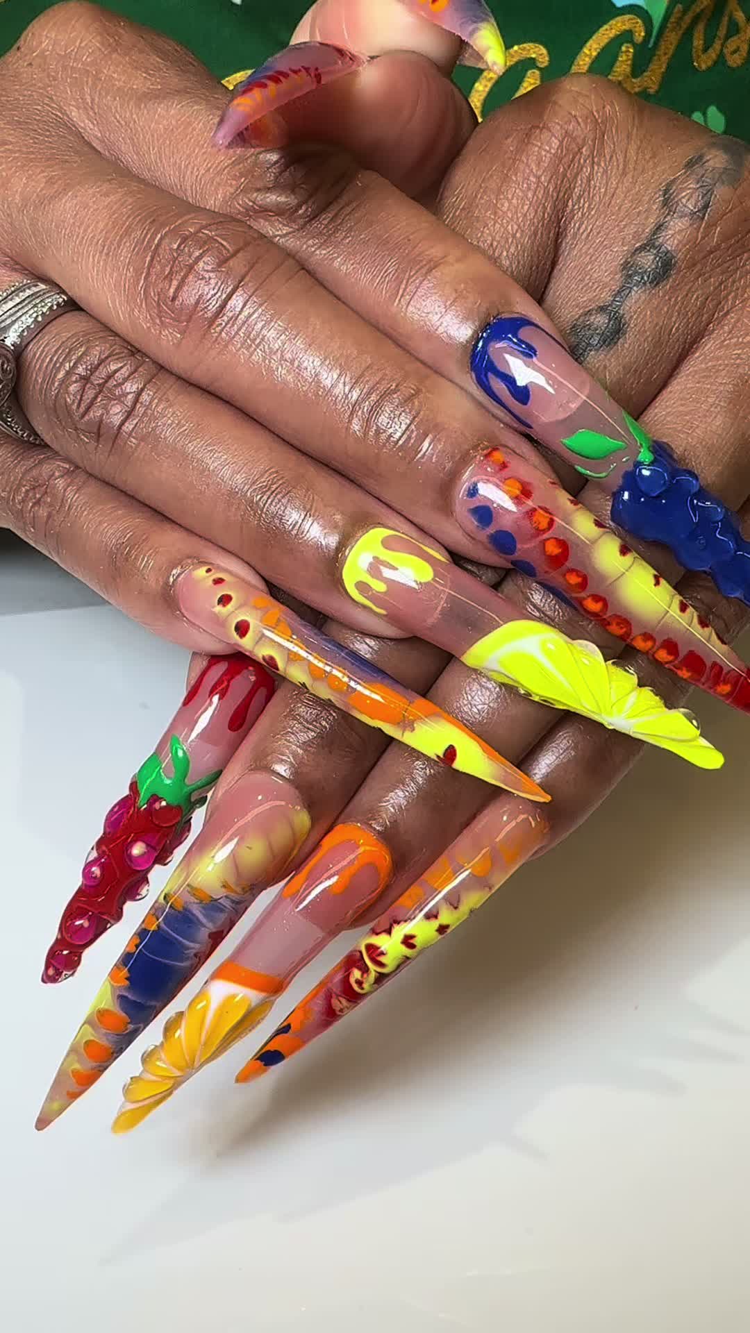 @Sunshine Nails