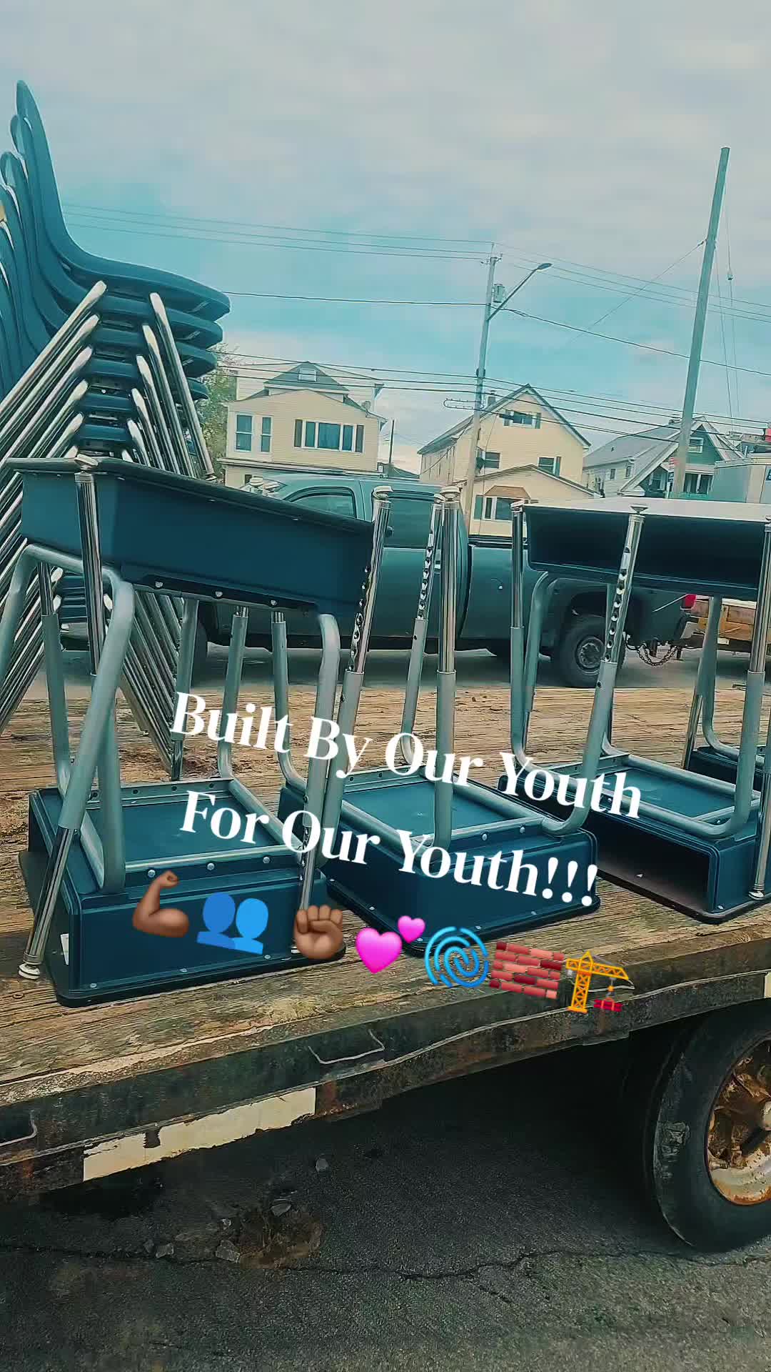 @FabulouslyFly