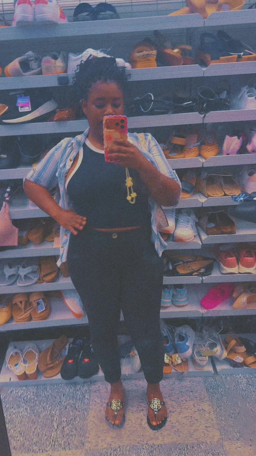 @ShiShie🦋💎