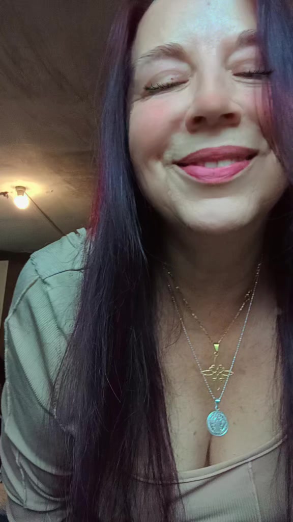 @Anita Cuevas685