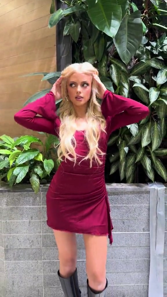 @Runway Goddess