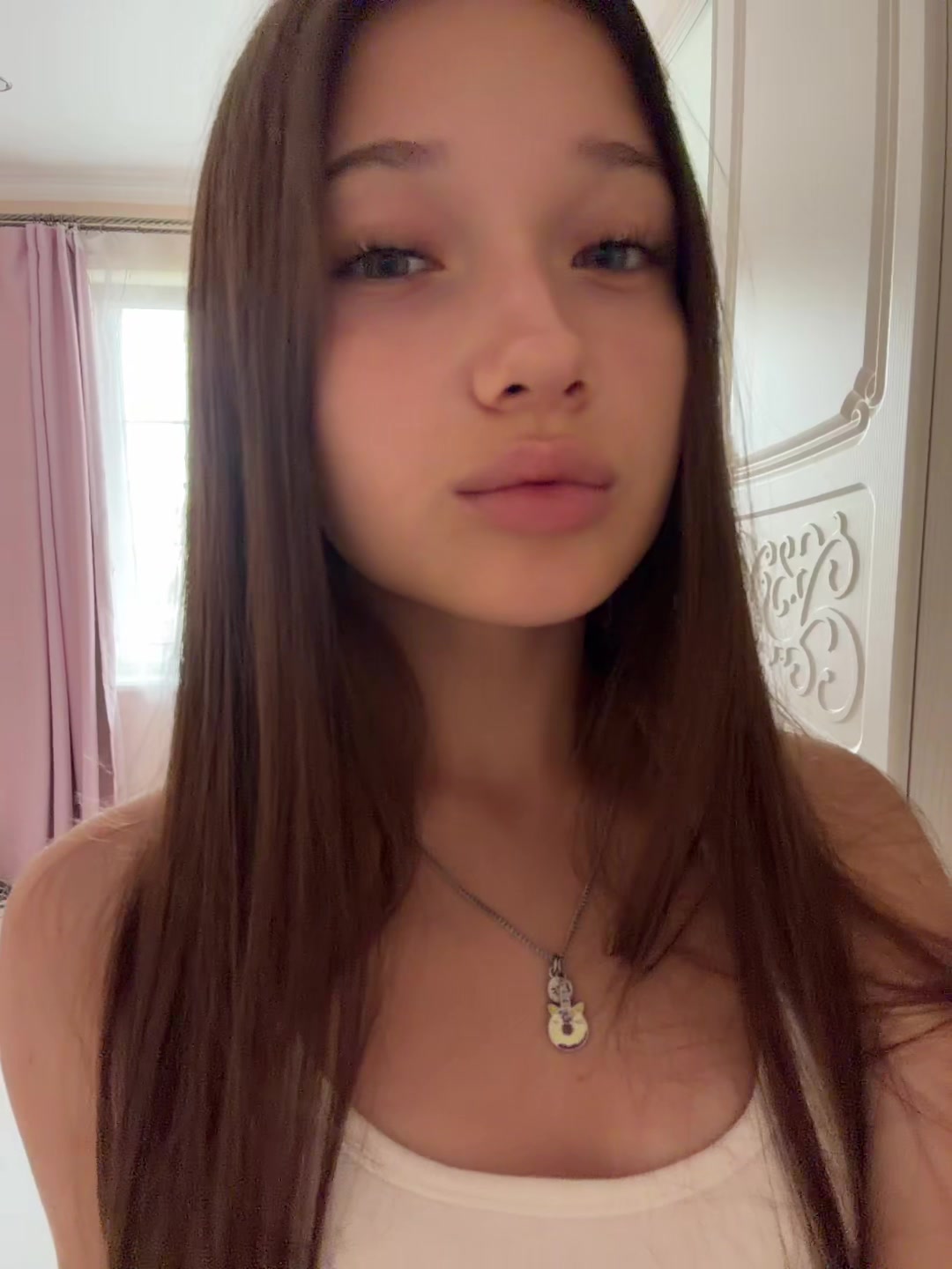 @AnnaPierce